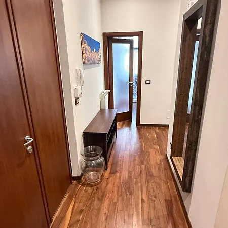Fr25 Holidays And Workstays Apartment