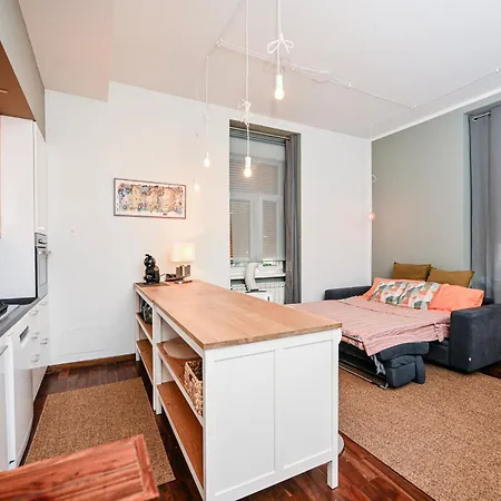 Fr25 Holidays And Workstays *